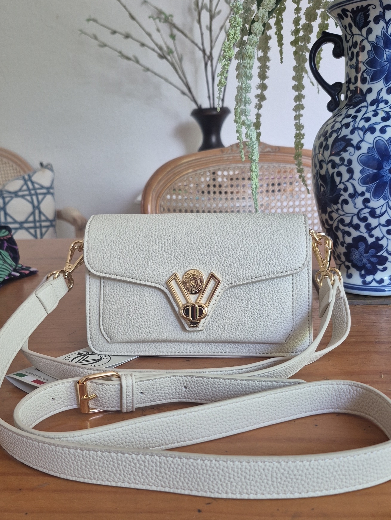 Nwt Valentino White And Gold Crossbody/Shoulder Bag With Detatchable Straps